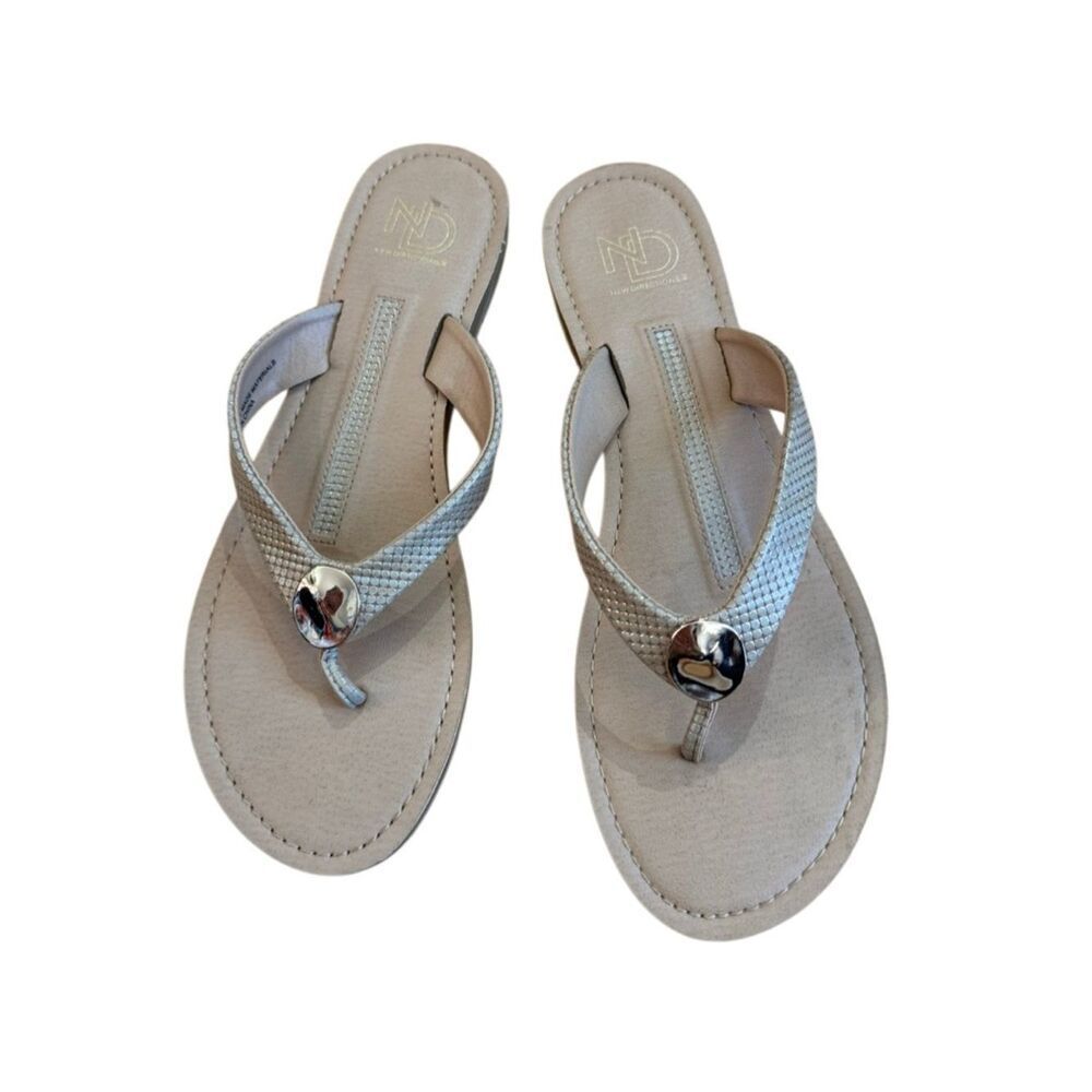 New Directions Women's Karsen Bohemian Thong Sandal Natural Box Included Size 10